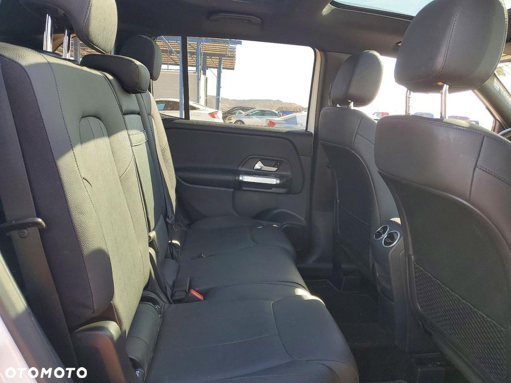 Mercedes-Benz GLB 250 8G-DCT Style - 11