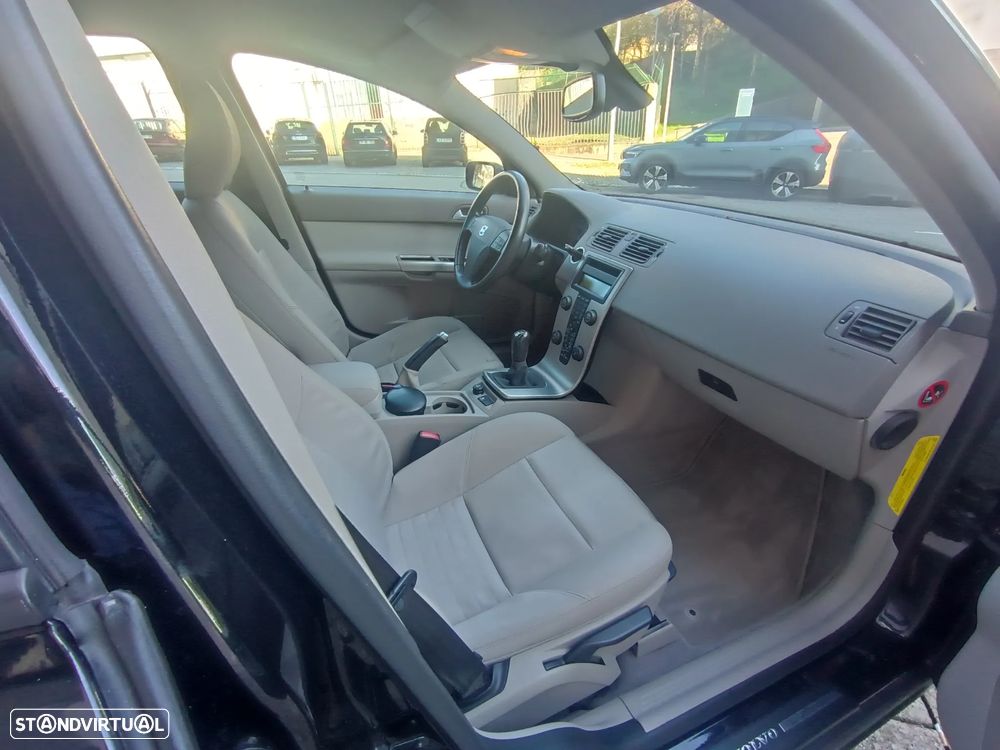 Volvo S40 1.6 D Nível 2 - 19