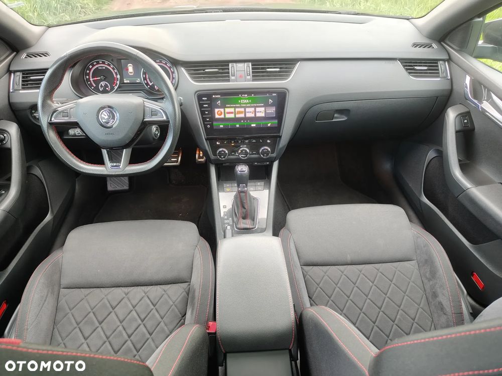 Skoda Octavia 2.0 TDI DSG RS - 16
