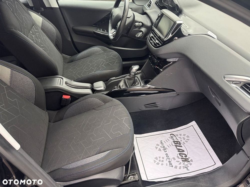 Peugeot 2008 - 15
