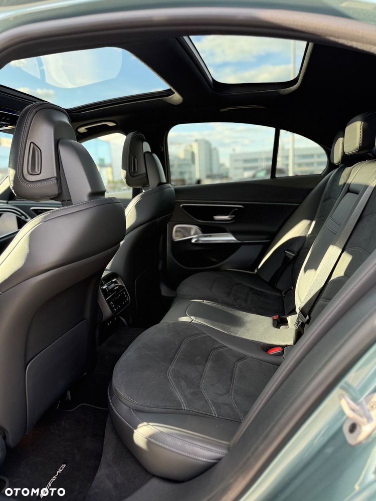 Mercedes-Benz Klasa E 220 d mHEV 4-Matic AMG 9G-Tronic - 15