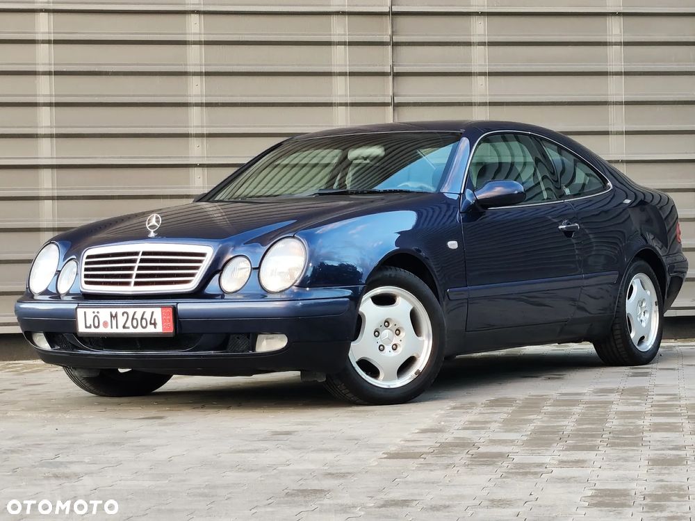 Mercedes-Benz CLK - 6