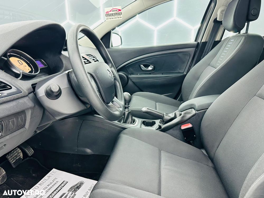 Renault Megane 1.6 16V 110 Dynamique - 12