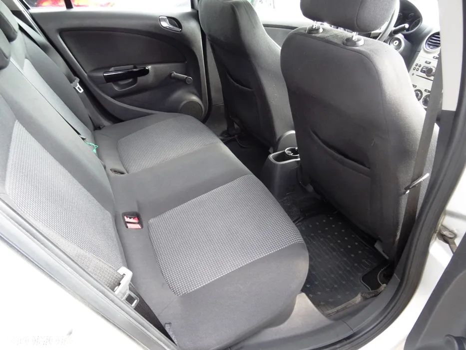 Opel Corsa 1.2 16V Enjoy - 13