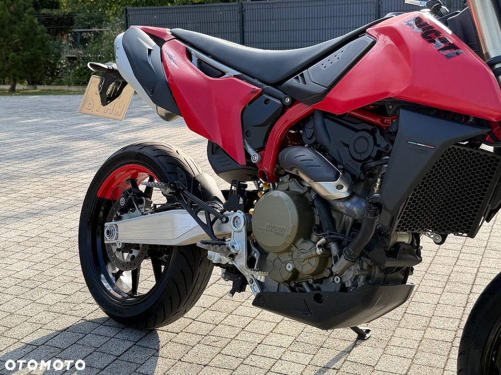 Ducati Hypermotard - 13