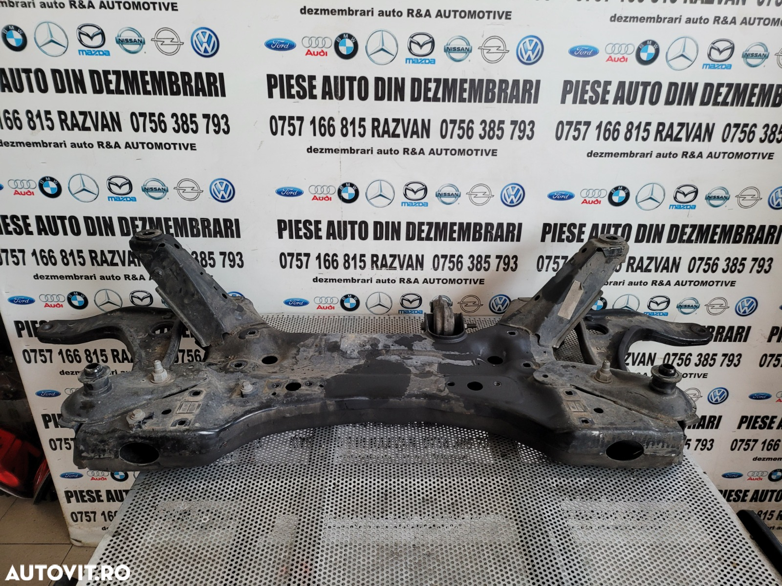 Jug Motor Punte Fata Renault Master An 2019-2020-2021-2022 Tractiune Fata Dezmembrez Renault Master 3/4 An 2019-2020-2021-2022 2.3 Dci Cod Motor M9T F716 Bi-Turbo - 4