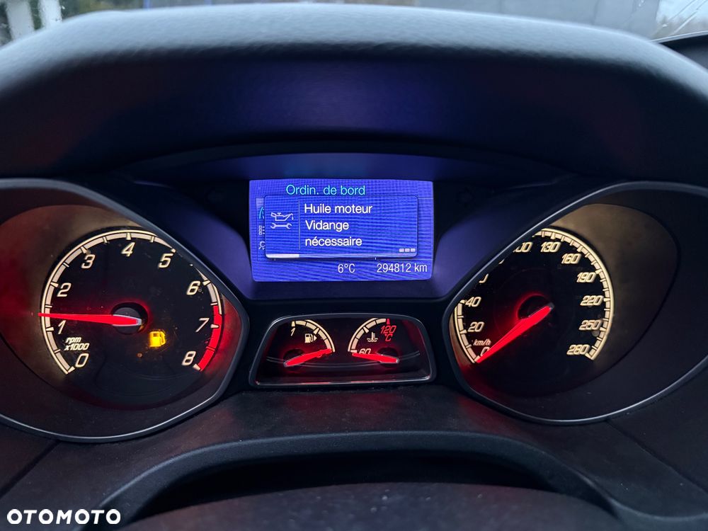 Ford Focus 2.0 EcoBoost ST mit Leder-Sport-Paket - 16
