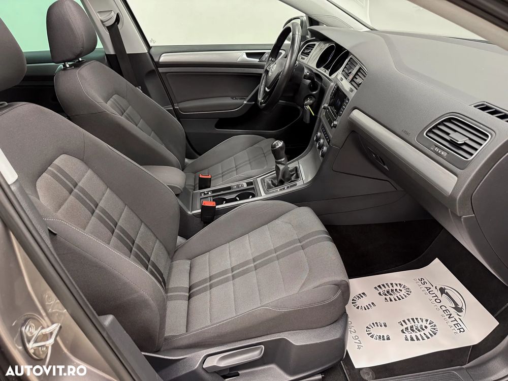Volkswagen Golf 1.6 TDI BlueMotion Technology Comfortline - 16