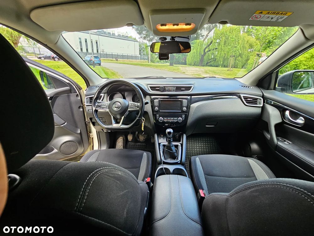 Nissan Qashqai 1.3 DIG-T Acenta EU6d - 16