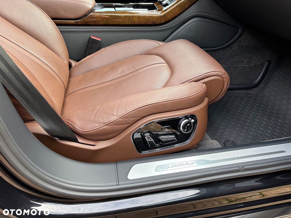 Audi A8 4.0 TFSI cylinder on demand quattro tiptronic Lang - 19