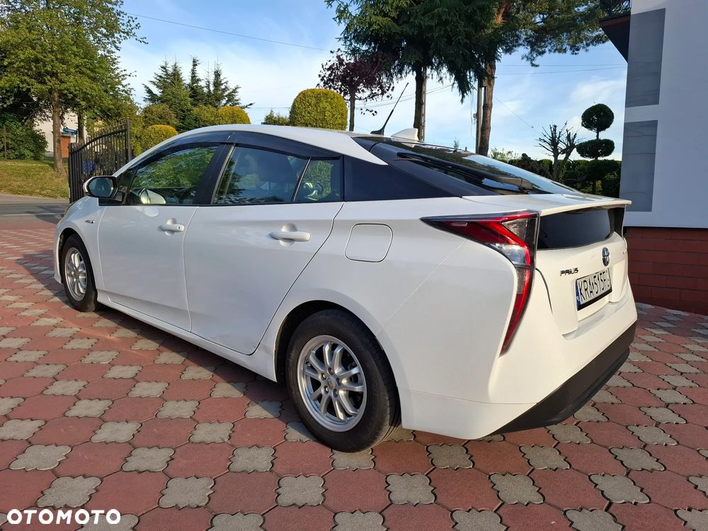 Toyota Prius Hybrid Comfort - 13
