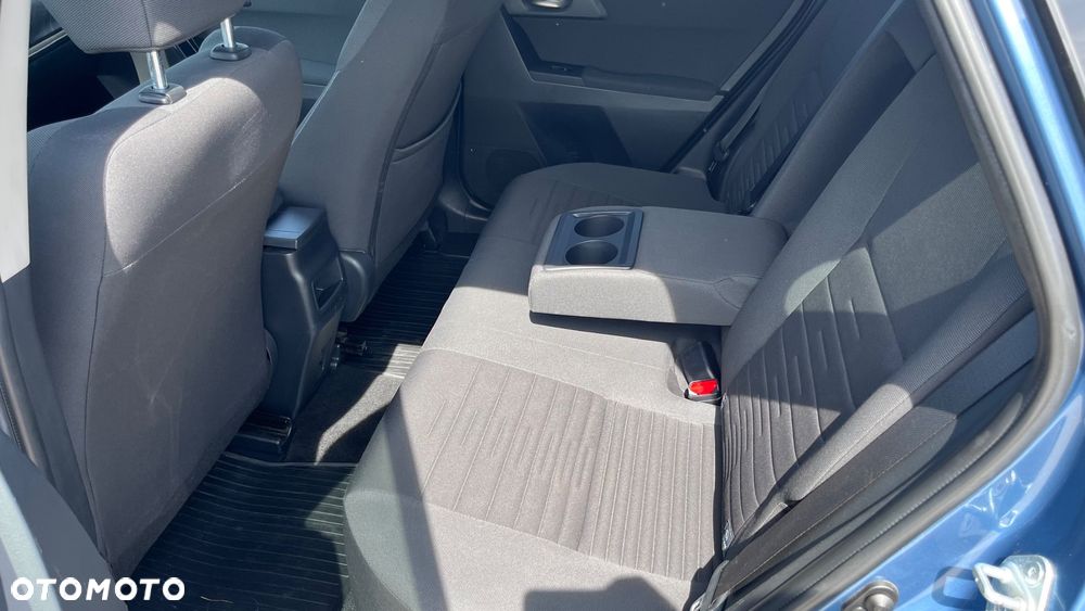 Toyota Auris 1.6 Premium + - 24