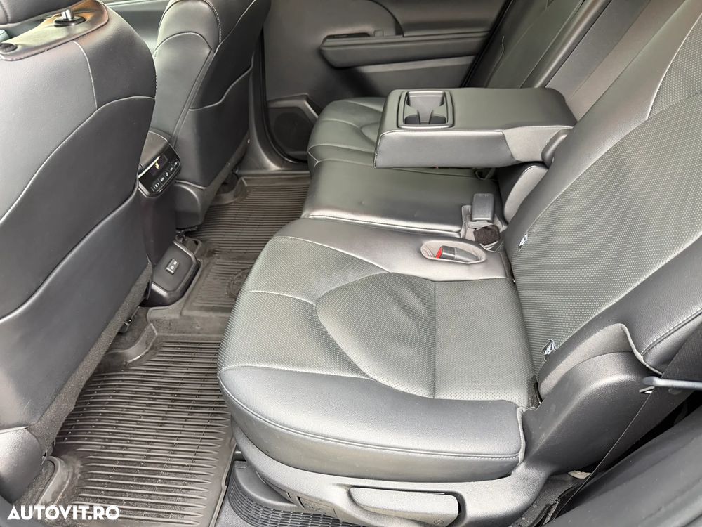 Toyota Highlander 2.5 L Hybrid Dynamic Force 248CP Exclusive Metallic - 10