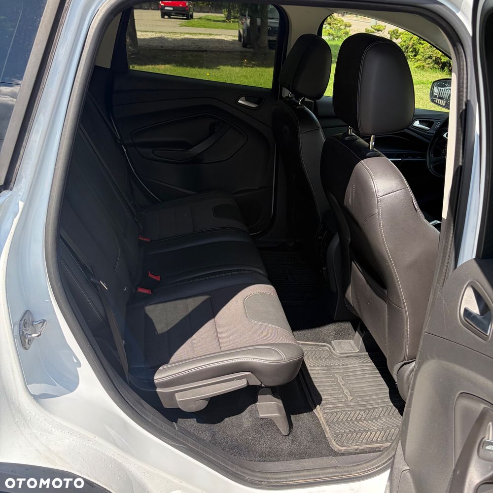 Ford Kuga 2.0 TDCi 4x4 Titanium - 13