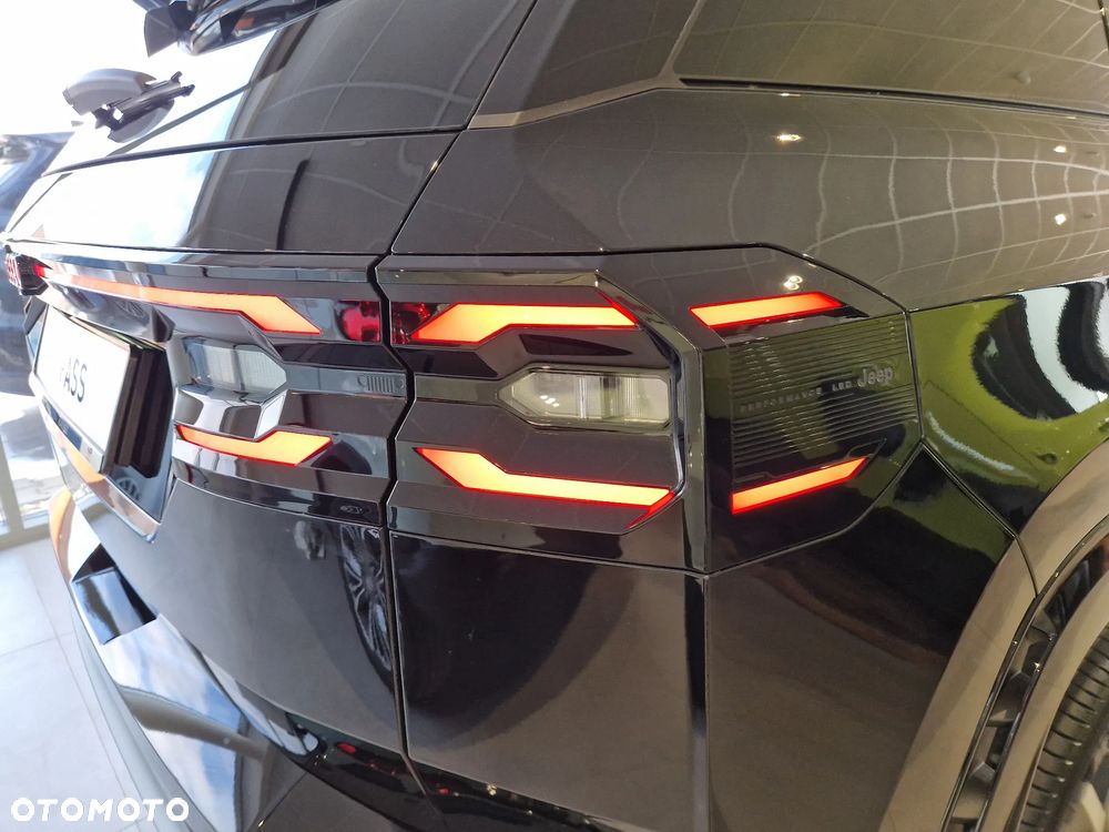 Jeep Compass 73.7kWh First Edition FWD - 9