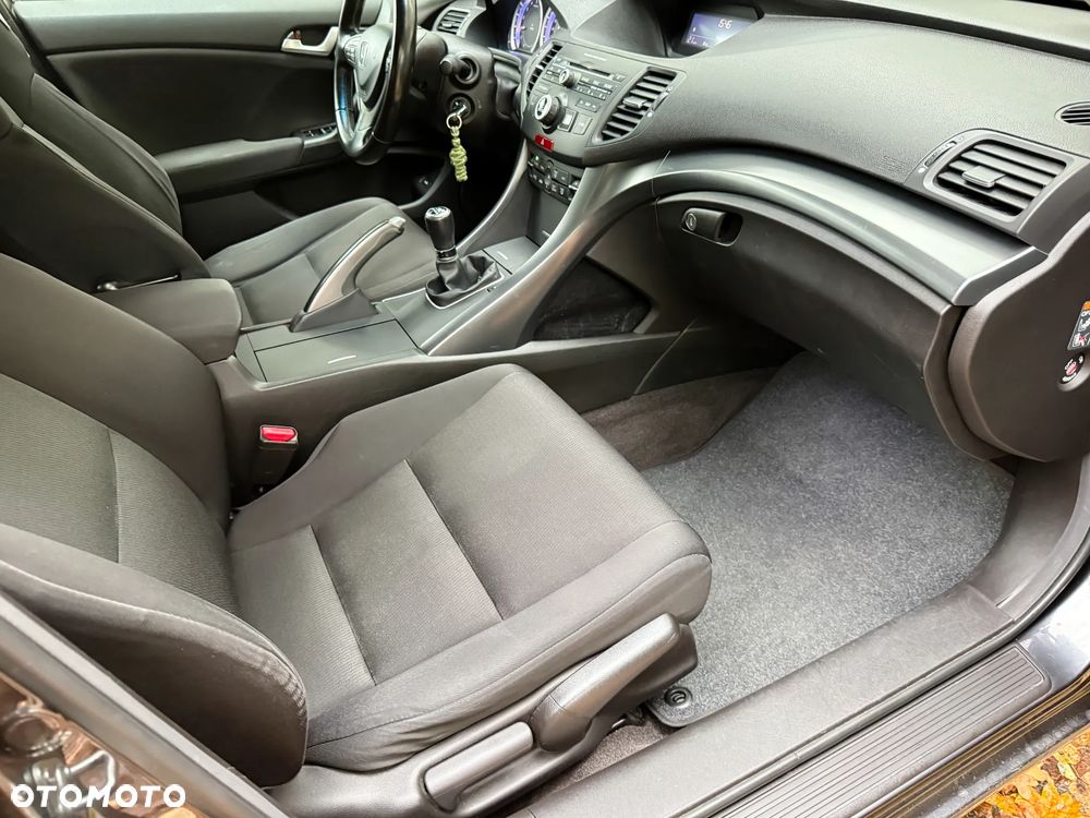 Honda Accord 2.0 Lifestyle - 19