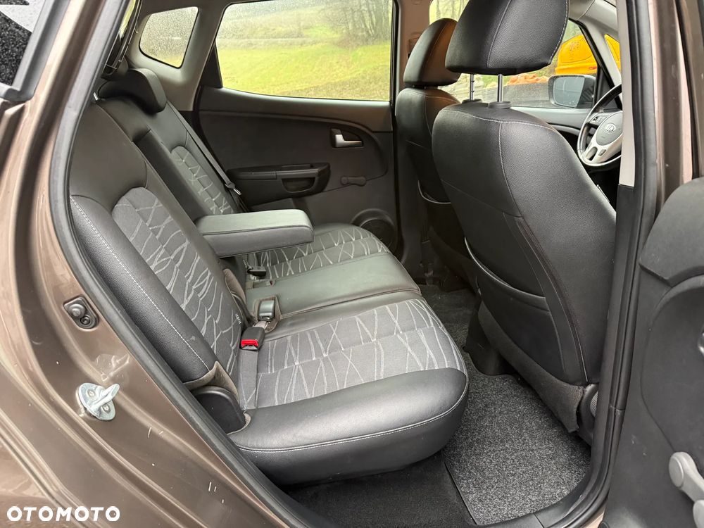 Kia Venga 1.4 CVVT Dream Team Edition - 8