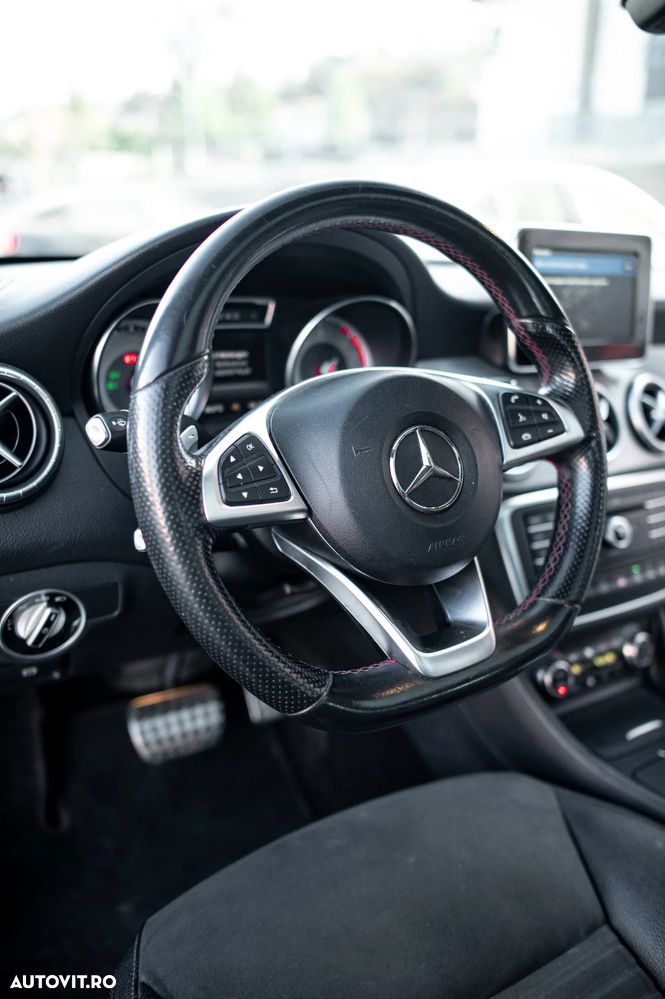 Mercedes-Benz CLA 220 d 4Matic 7G-DCT AMG Line - 14