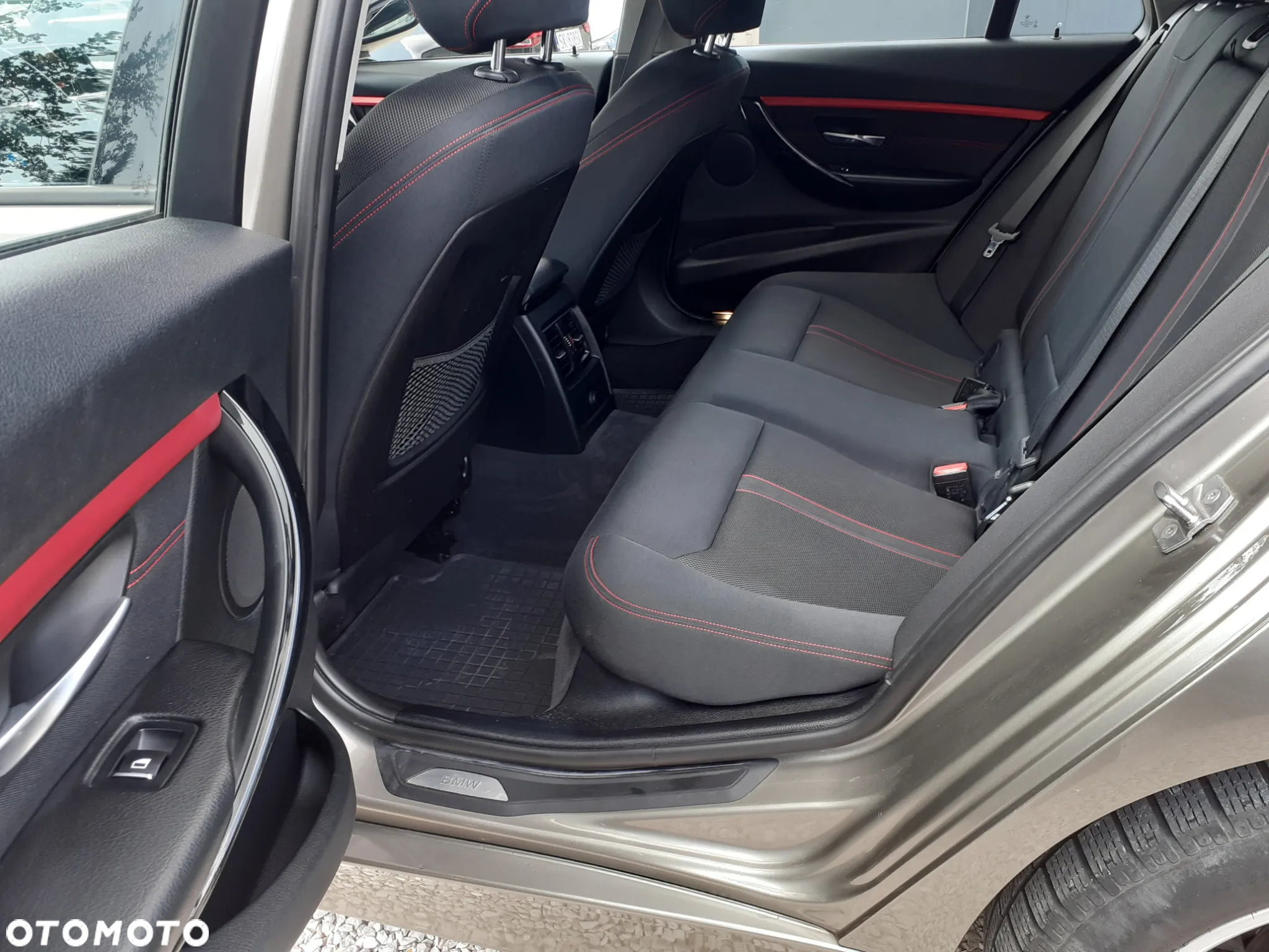 BMW Seria 3 320i xDrive - 20