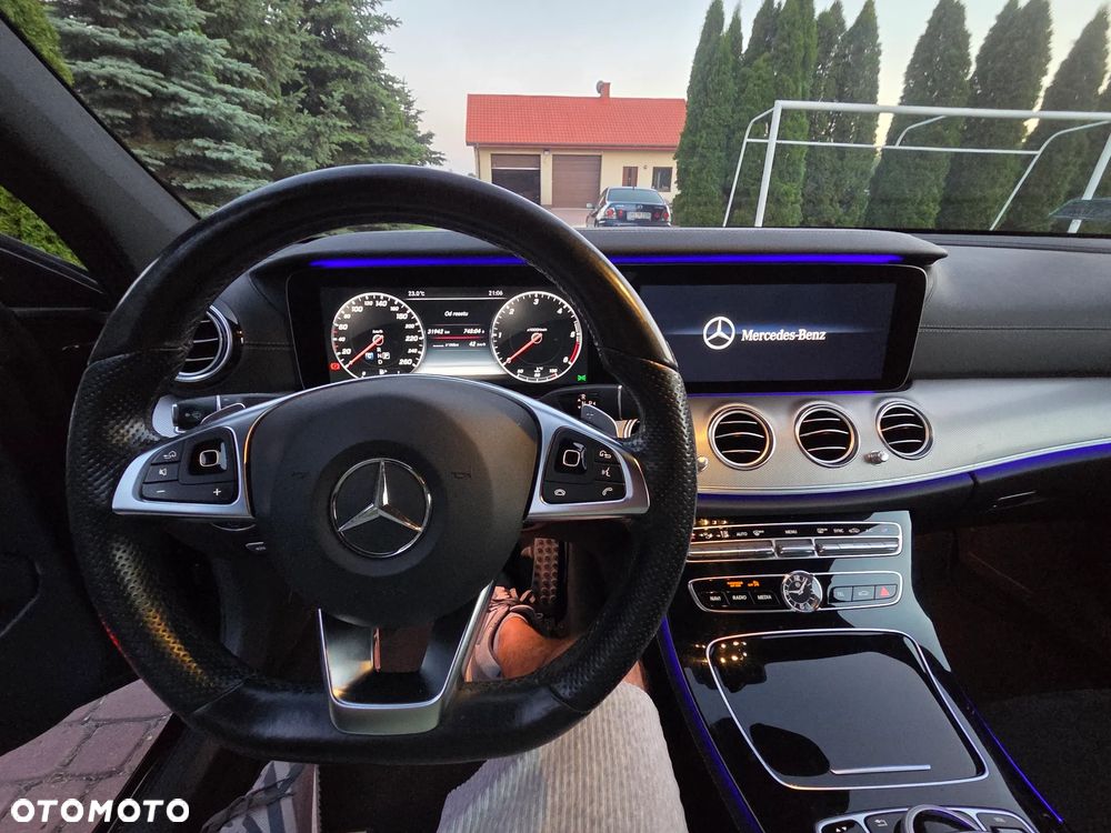 Mercedes-Benz Klasa E 220 d 9G-TRONIC - 12