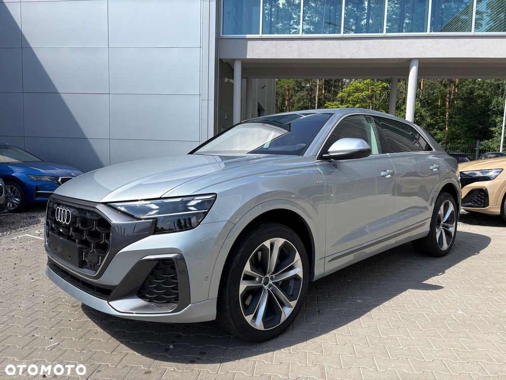 Audi Q8 - 2
