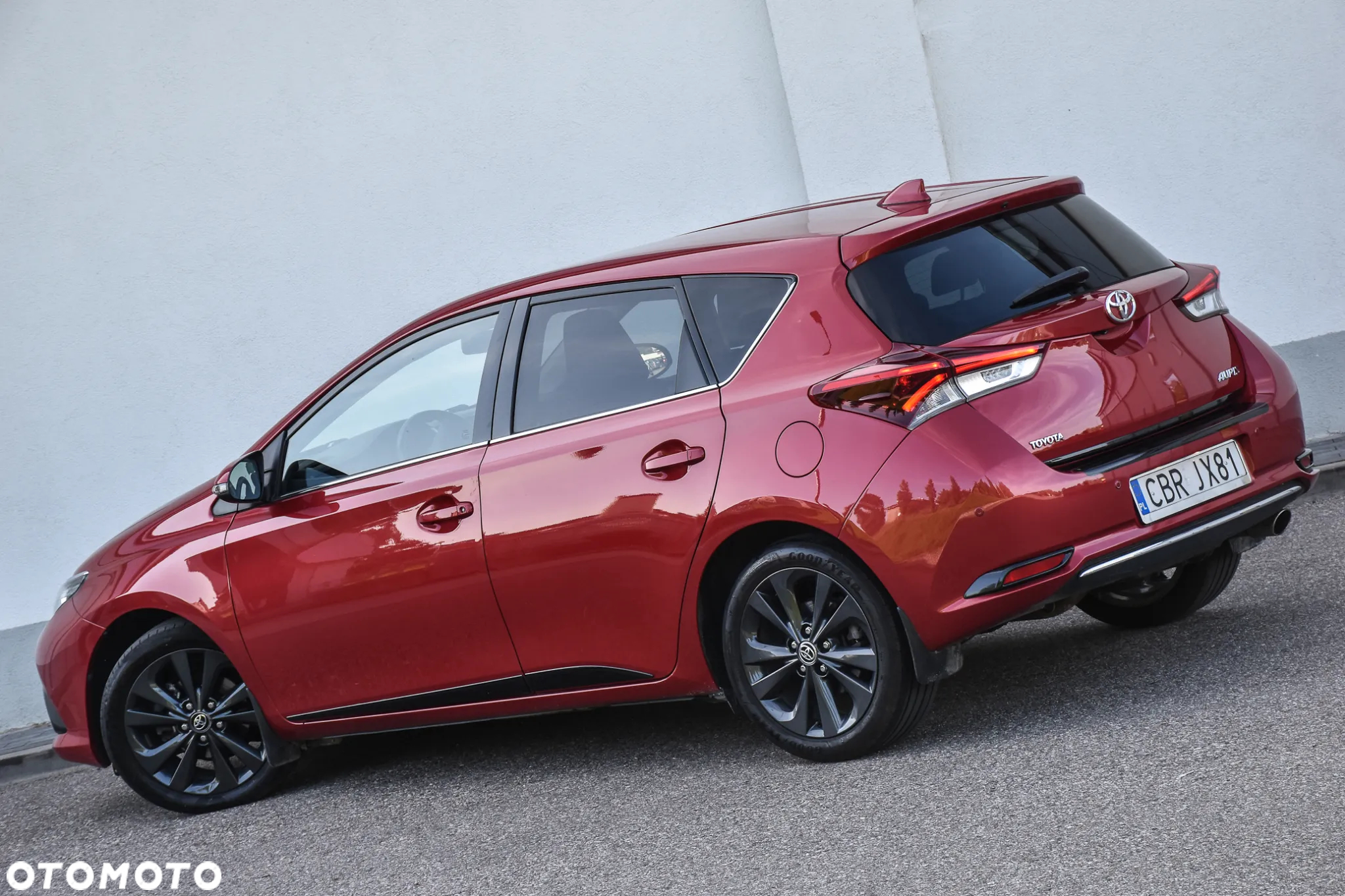 Toyota Auris 1.6 Premium + - 10