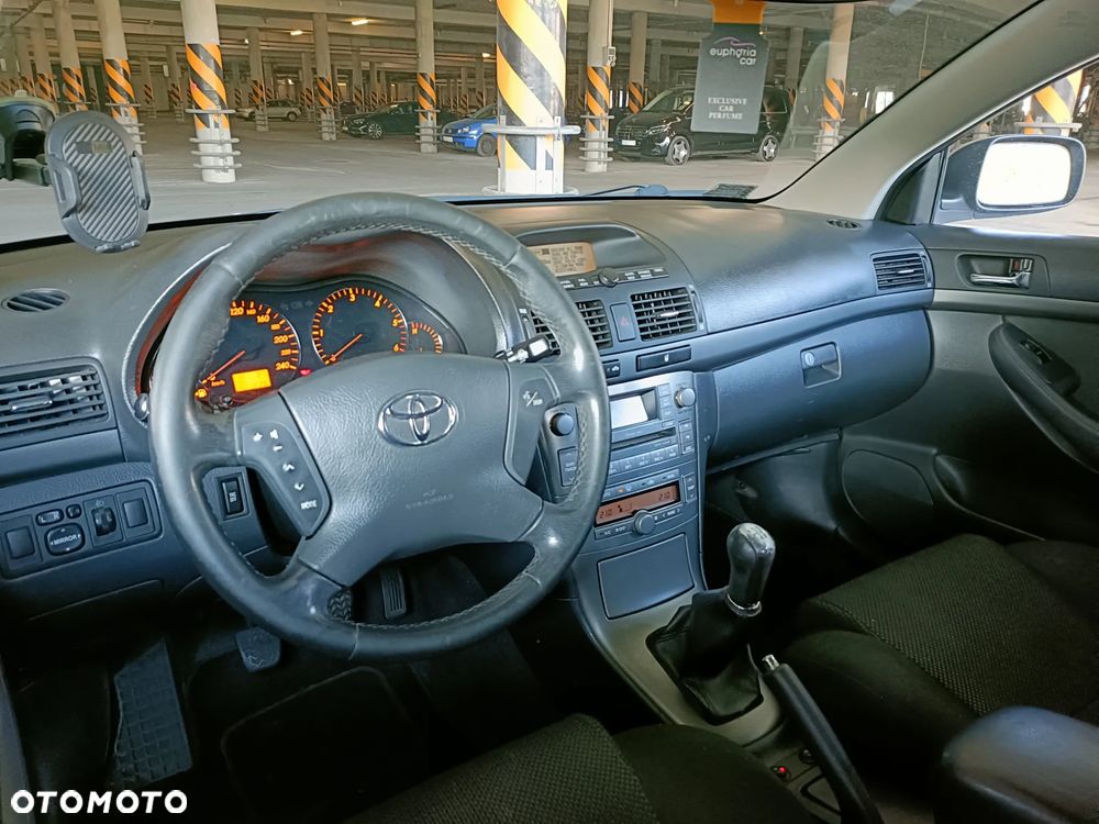 Toyota Avensis 2.0 D-4D Luna - 9