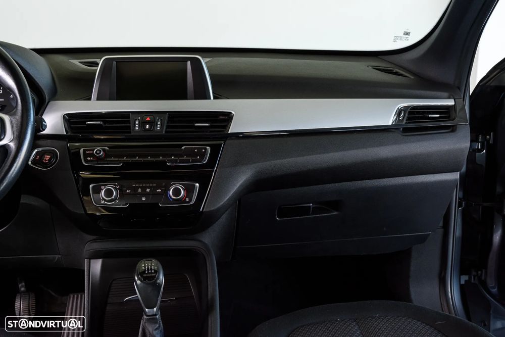 BMW X1 16 d sDrive Advantage - 13