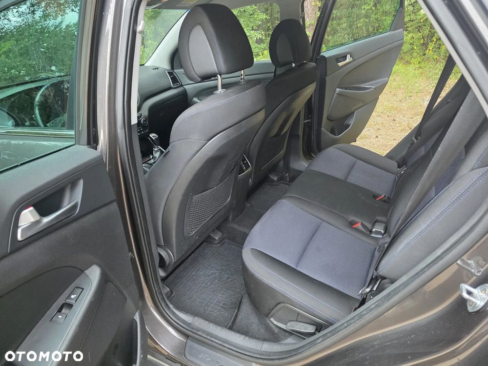 Hyundai Tucson 1.7 CRDI BlueDrive Style 2WD - 12
