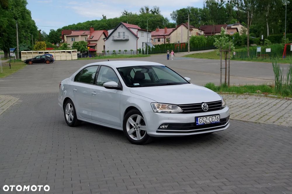 Volkswagen Jetta 2.0 TDI DPF BMT Comfortline - 3
