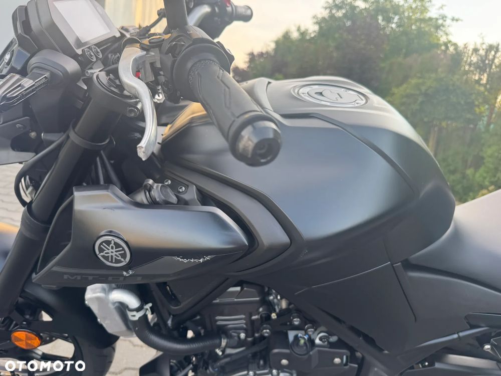 Yamaha MT - 28