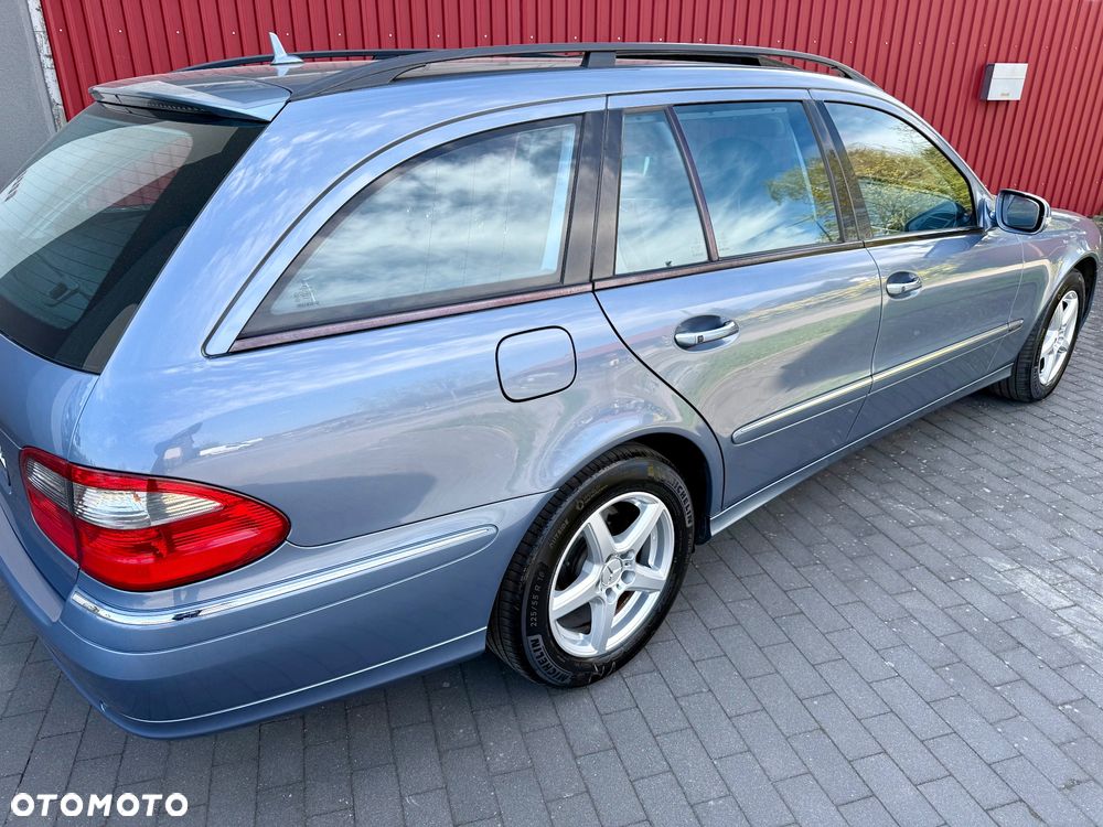 Mercedes-Benz Klasa E 320 CDI T Avantgarde - 9