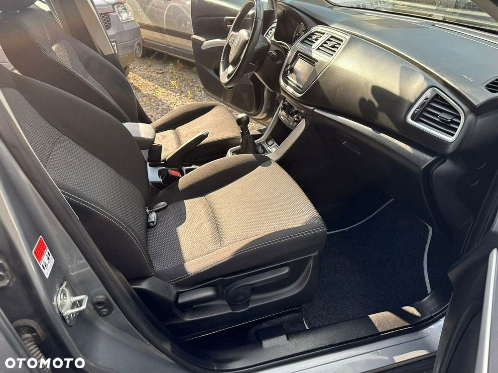 Suzuki SX4 S-Cross 1.6 VVT 4x4 limited - 8