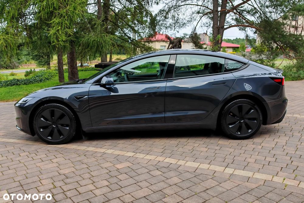 Tesla Model 3 Long Range AWD - 2