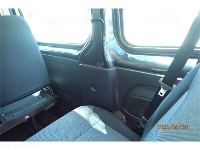 Renault Trafic - 13