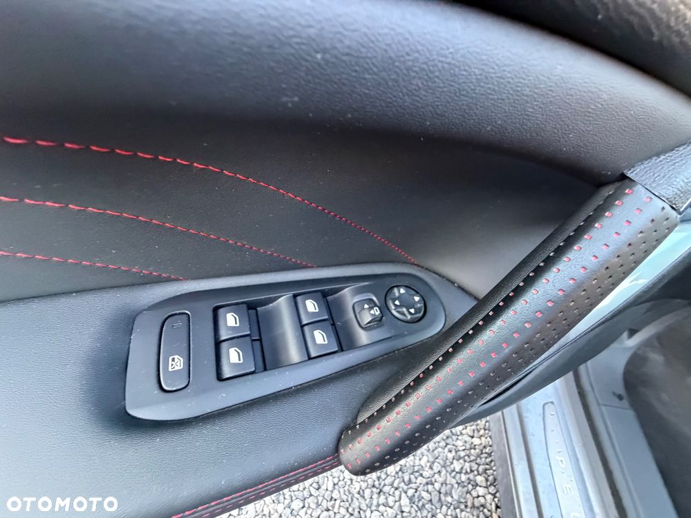 Peugeot 308 PureTech 225 EAT8 Stop & Start GT - 19