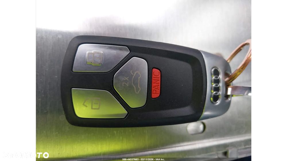 Audi A4 Limousine - 14