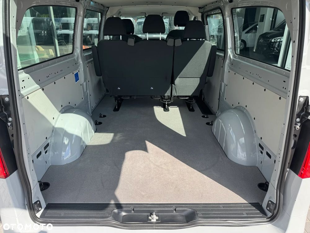 Mercedes-Benz Vito - 15