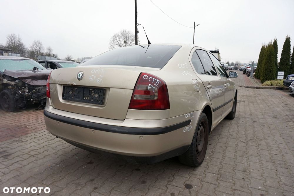 SKODA OCTAVIA II 1Z3 LB LIFTBACK 2006 9201 LF8F 1.6 FSI BLF 115KM GYT BEŻOWY na części - 5