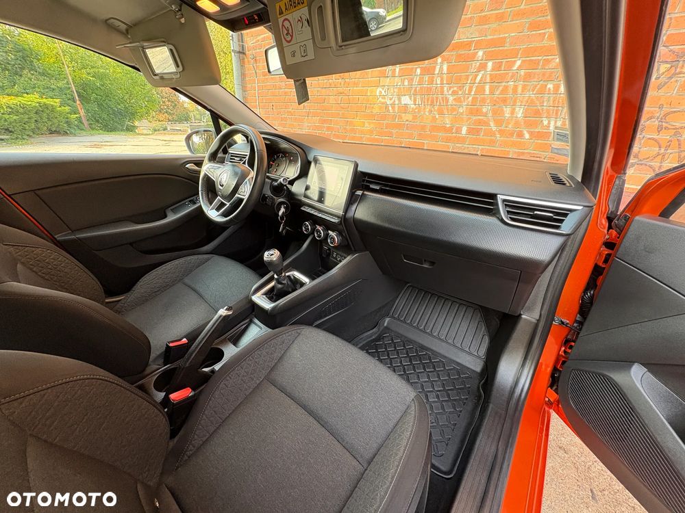 Renault Clio - 27