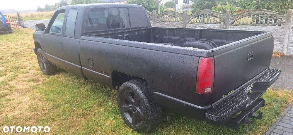 Chevrolet Silverado - 2