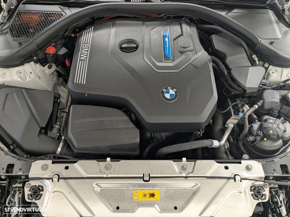 BMW 330 - 5