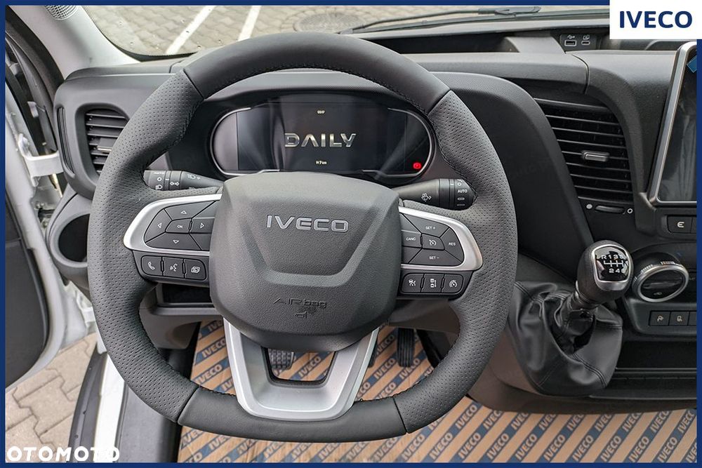 Iveco Daily 35S18 16m3 L4H2 180KM - 23