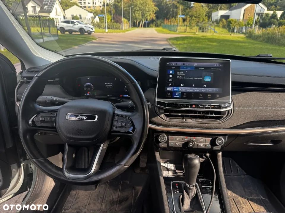 Jeep Compass - 21