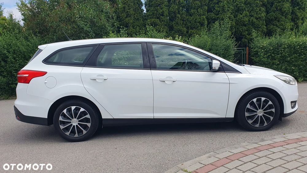 Ford Focus 1.5 TDCi Trend - 5