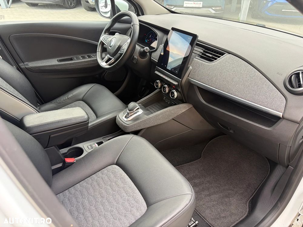 Renault ZOE - 8