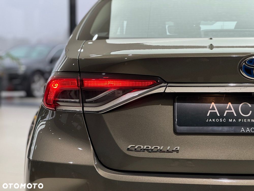 Toyota Corolla 1.8 Hybrid Comfort - 39