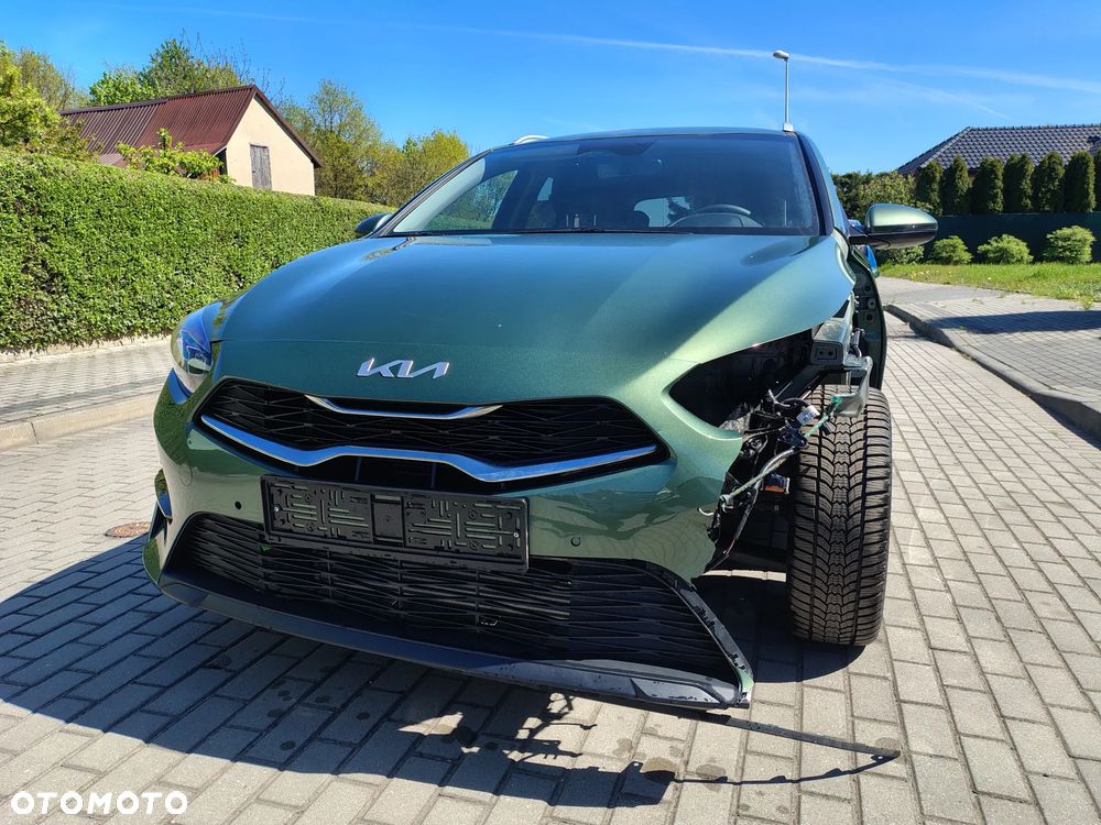 Kia Ceed - 4