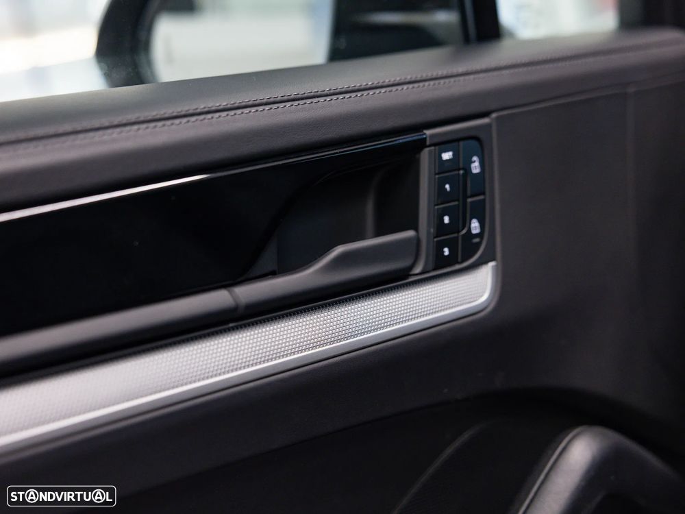 Porsche Cayenne E-Hybrid - 44