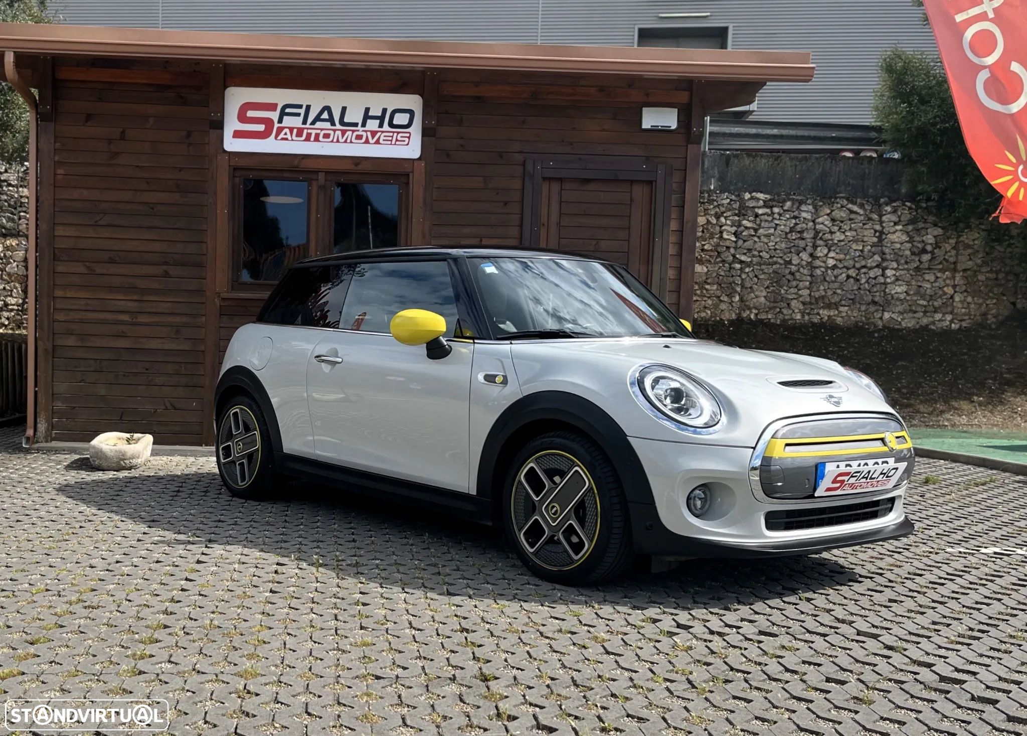 MINI 3 Portas Cooper SE - 1